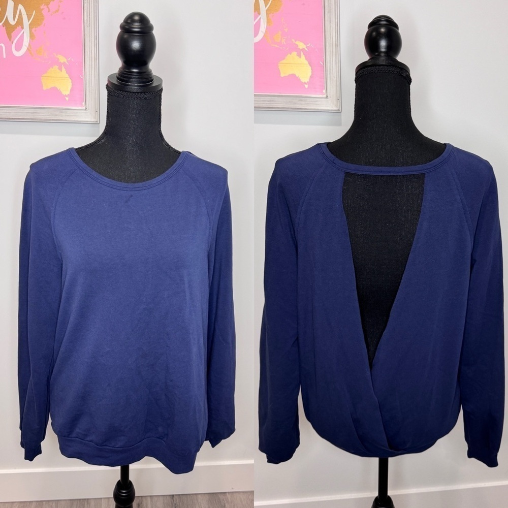 Tobi Open Back Blue Women’s Long Sleeve Yoga Top